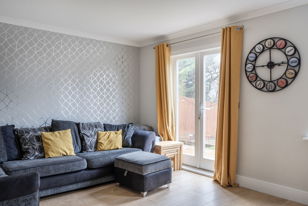 Living room- click for photo gallery